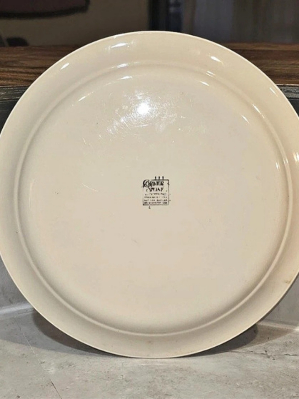 Crown Floral Swan Dinner Plate in Cream & Blue - Picture 2 of 3